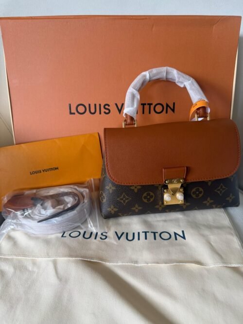 Louis Vuitton — Bolso de monograma con solapa color caramelo
