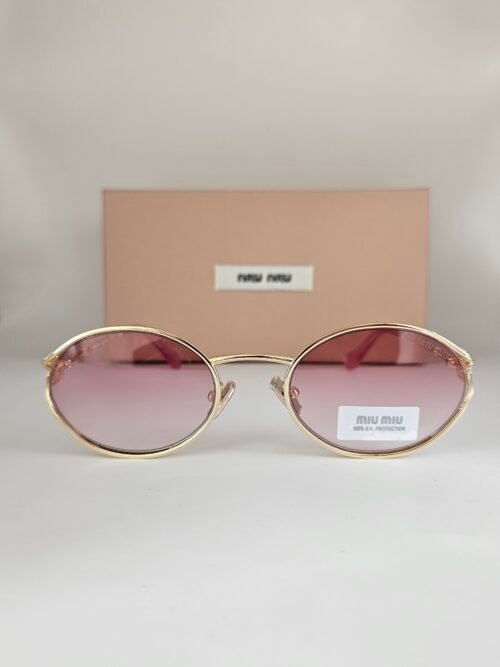 Miu Miu — Gafas ovaladas con lentes rosas