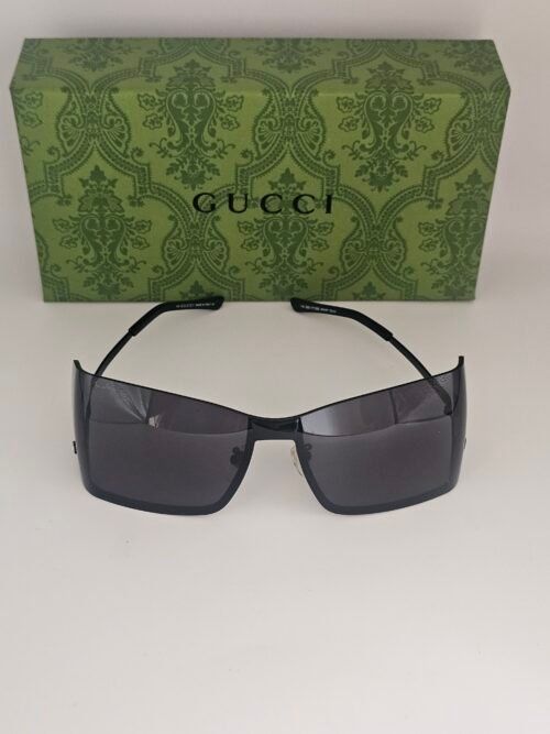 Gucci — Gafas envolventes negras