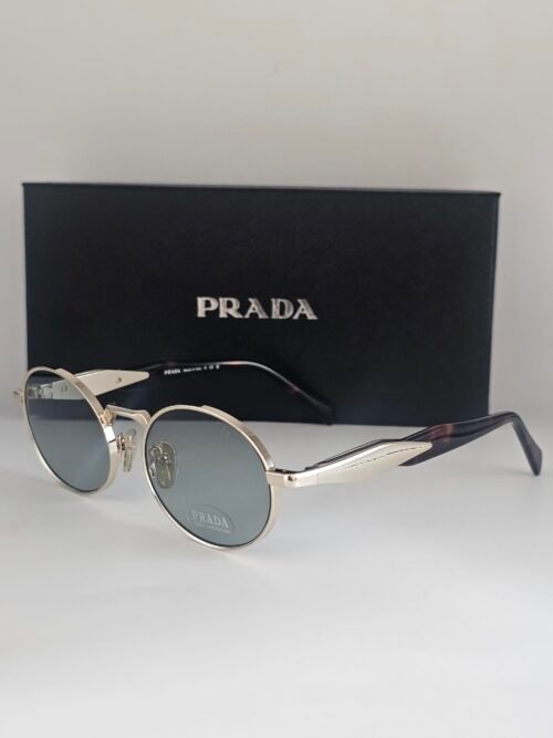 Prada — Gafas ovaladas con lentes gris azulado