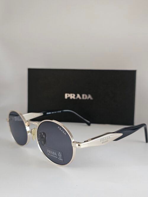 Prada — Gafas ovaladas con lentes violeta oscuro