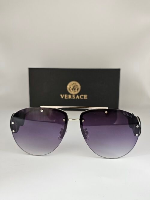 Versace — Gafas aviador plateadas con lentes violetas
