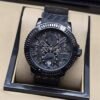 Ulysse Nardin — esfera abierta negra y correa texturizada