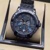 Ulysse Nardin — esfera abierta con detalles azules y correa negra