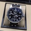 IWC — esfera negra con dos subesferas y caja plateada