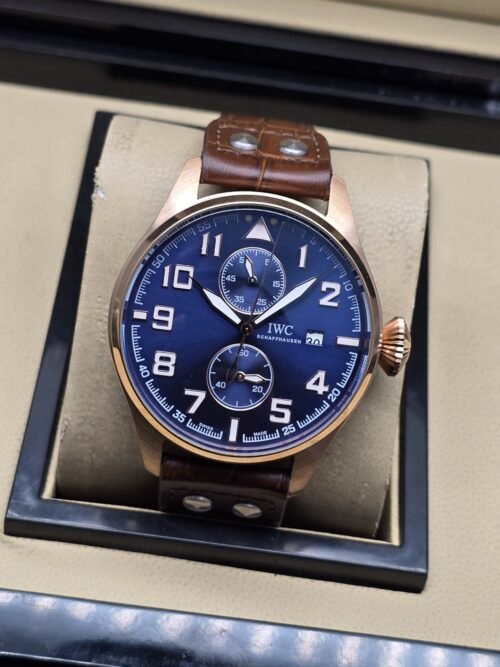 IWC — esfera azul y correa marrón