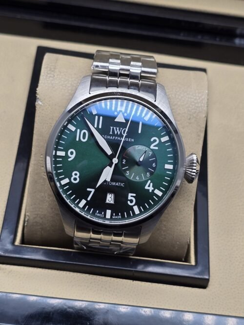 IWC — esfera verde y brazalete plateado