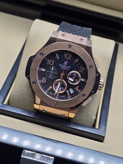 Hublot — esfera negra con subesferas y caja en tono dorado