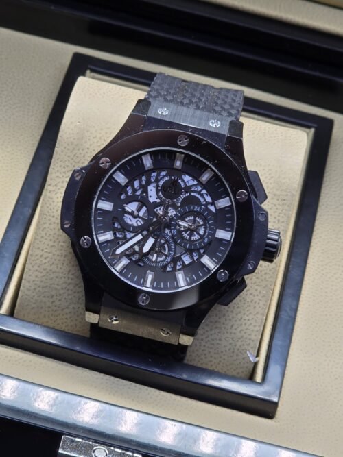 Hublot — esfera negra con subesferas y caja negra
