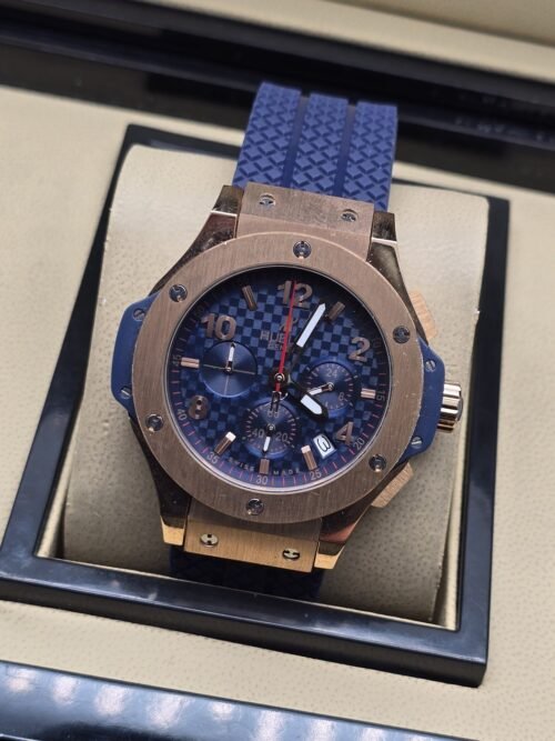 Hublot — esfera azul con subesferas y caja en tono dorado