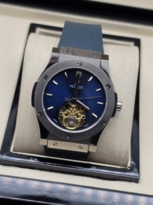 Hublot — esfera azul con apertura y correa azul grisácea