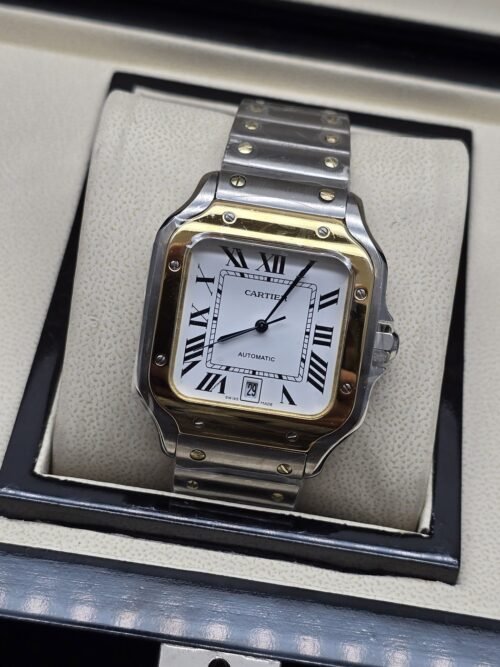 Cartier — esfera blanca cuadrada y caja bicolor dorada