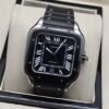 Cartier — esfera negra cuadrada y brazalete oscuro