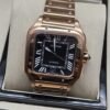 Cartier — esfera negra cuadrada y brazalete en tono rosado