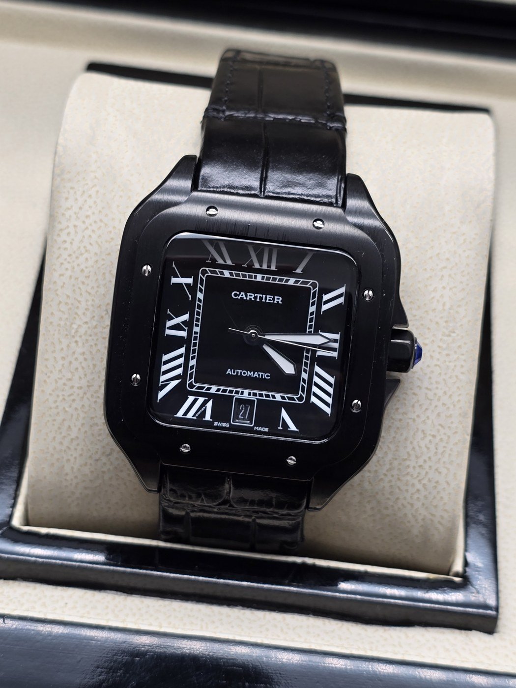 Cartier — esfera negra cuadrada y correa negra