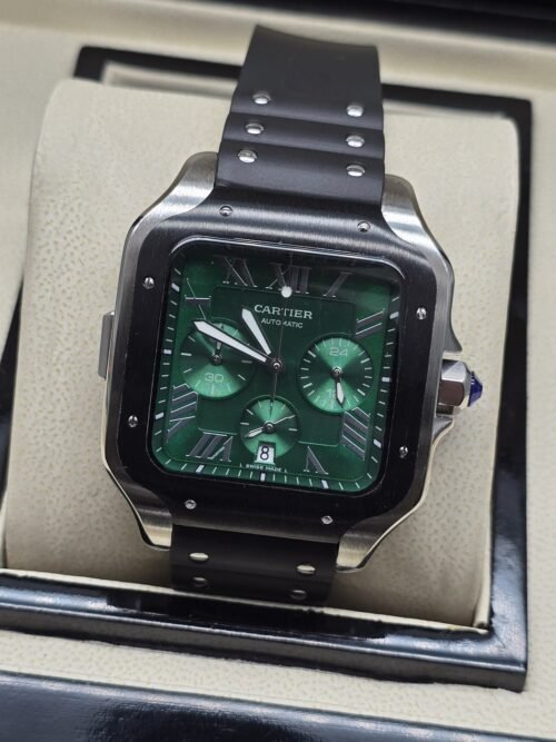 Cartier — esfera verde con subesferas y correa negra