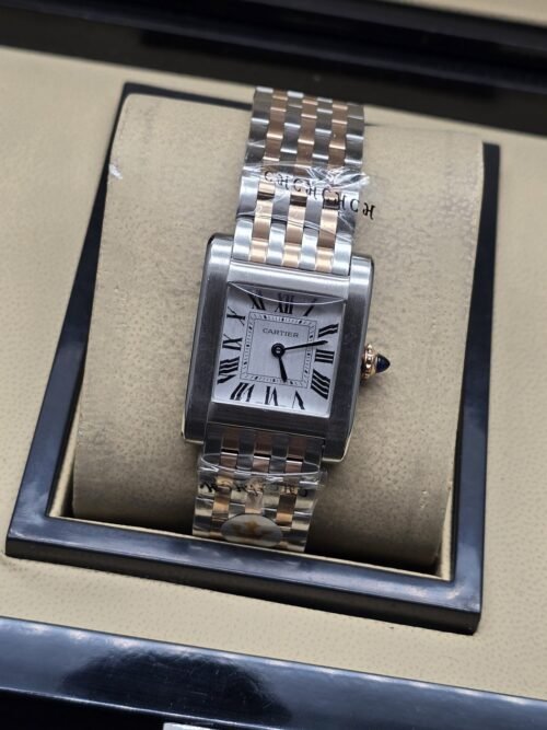 Cartier dama — esfera blanca rectangular y brazalete bicolor