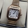 Cartier dama — esfera blanca cuadrada y brazalete en tono rosado