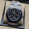 Breitling — esfera negra con detalles amarillos