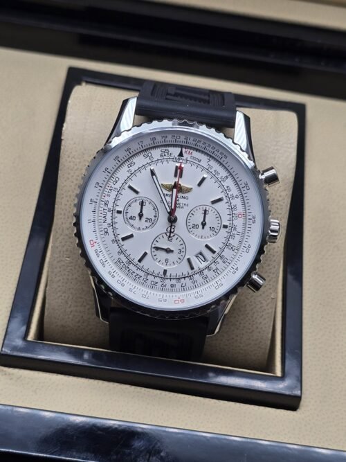 Breitling — esfera blanca con subesferas y correa negra