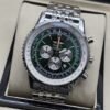 Breitling — esfera verde con subesferas claras y brazalete plateado