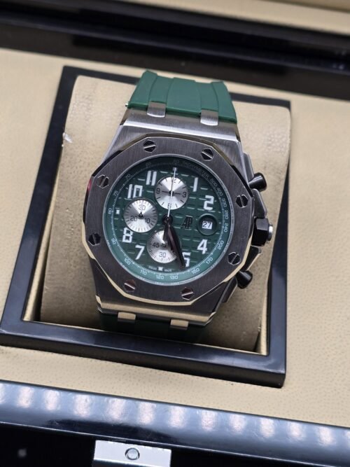 Audemars Piguet — esfera verde con subesferas blancas y correa verde
