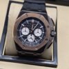 Audemars Piguet — esfera negra con subesferas blancas y bisel rosado