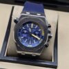 Audemars Piguet — esfera azul con detalles amarillos y correa azul