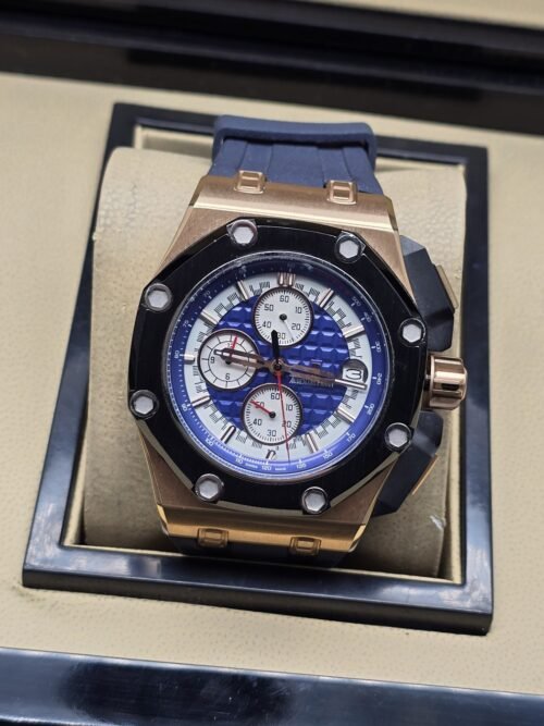 Audemars Piguet — esfera azul con subesferas claras y caja bicolor