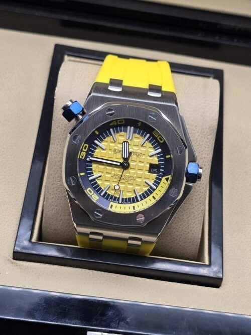 Audemars Piguet — esfera amarilla y correa amarilla