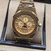 Audemars Piguet — esfera dorada con subesferas y brazalete dorado
