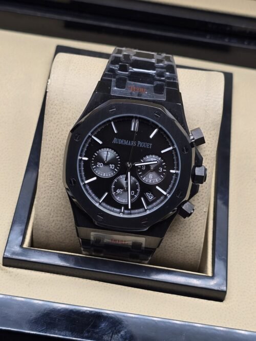Audemars Piguet — esfera negra con subesferas plateadas y brazalete oscuro