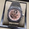 Audemars Piguet — esfera abierta rosada y brazalete plateado
