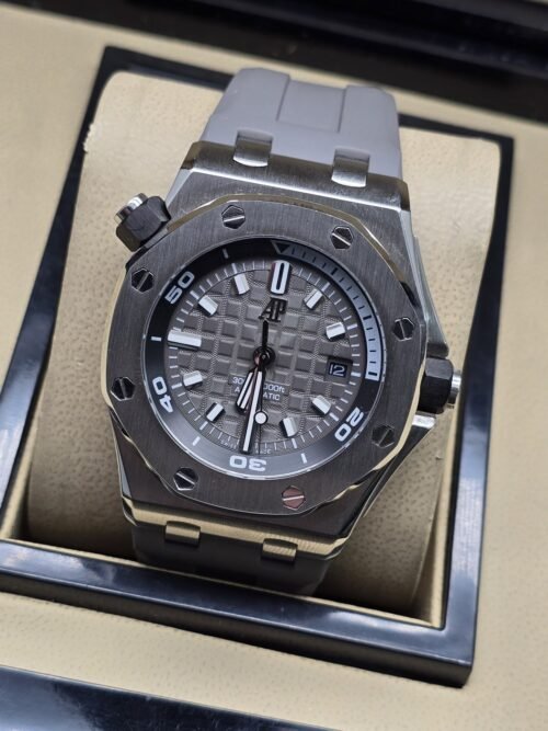 Audemars Piguet — esfera gris deportiva y correa gris