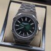 Audemars Piguet — esfera verde degradada y brazalete plateado