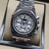Audemars Piguet — esfera clara con subesferas y brazalete plateado