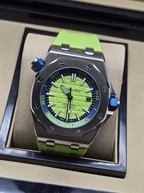 Audemars Piguet — esfera verde lima y correa verde lima