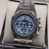 Audemars Piguet — esfera azul clara con subesferas y brazalete plateado