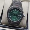 Audemars Piguet — esfera verde texturizada y brazalete plateado