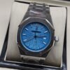 Audemars Piguet — esfera azul clara texturizada y brazalete plateado