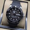 Tissot — esfera negra texturizada y correa negra