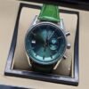 TAG Heuer — esfera verde degradada y correa verde