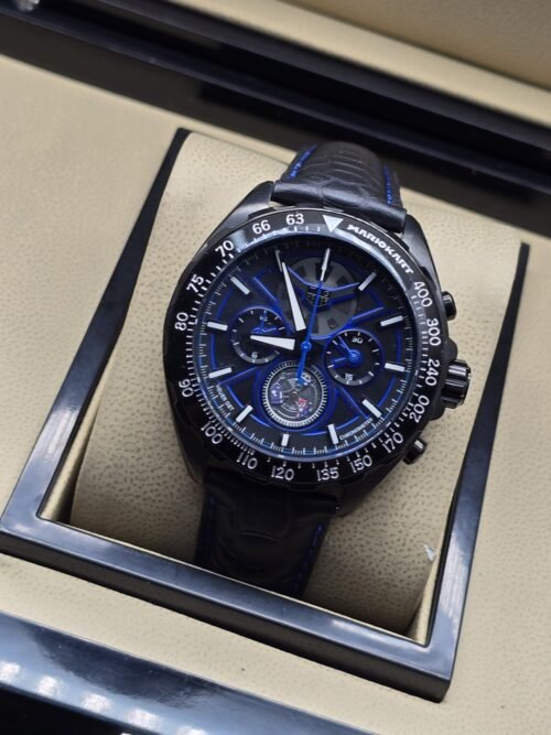 TAG Heuer — esfera azul con subesferas y caja negra