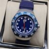 TAG Heuer — esfera azul con aro blanco y correa azul