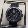 TAG Heuer — esfera y caja negras con correa negra