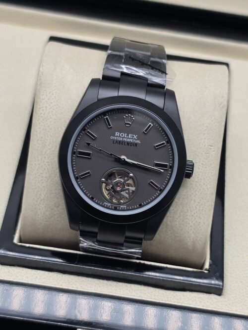 Rolex — esfera gris con apertura inferior y caja negra