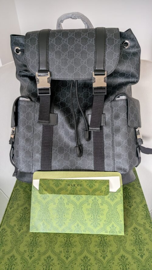 Gucci — Morral monograma gris