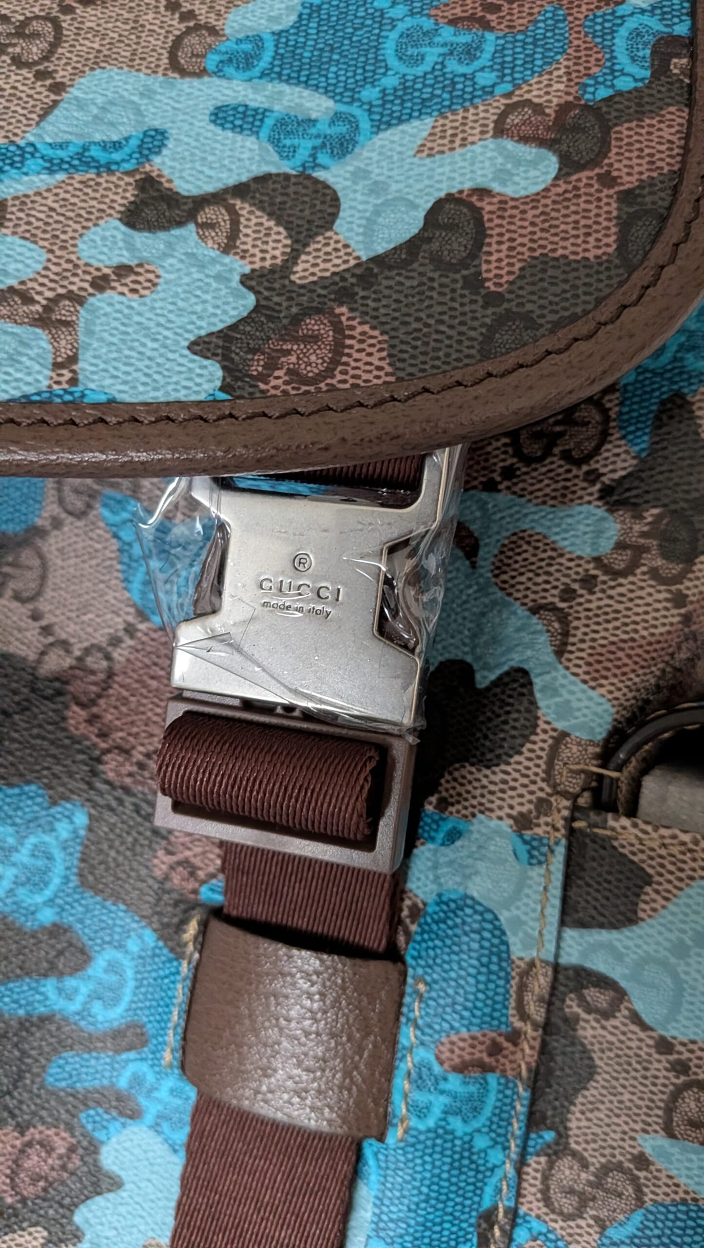 Gucci — Morral camuflado azul