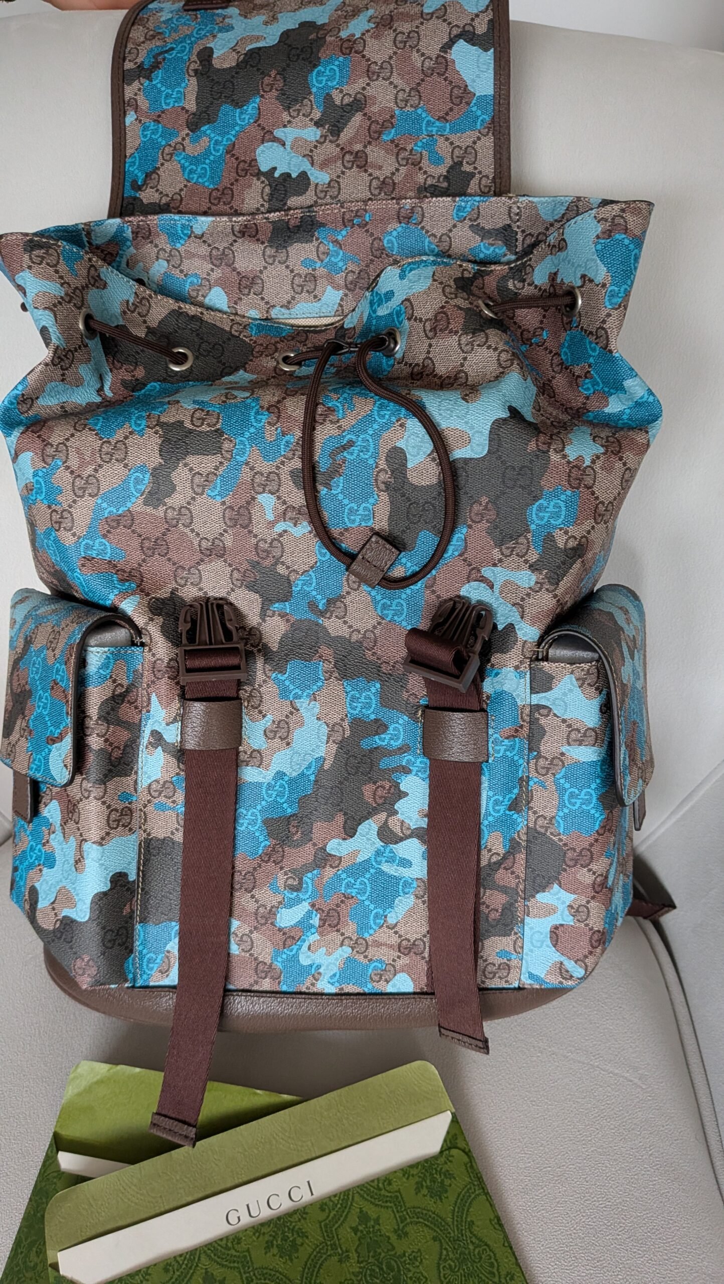 Gucci — Morral camuflado azul