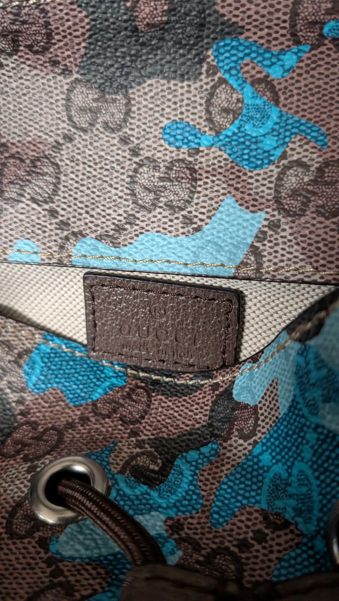 Gucci — Morral camuflado azul